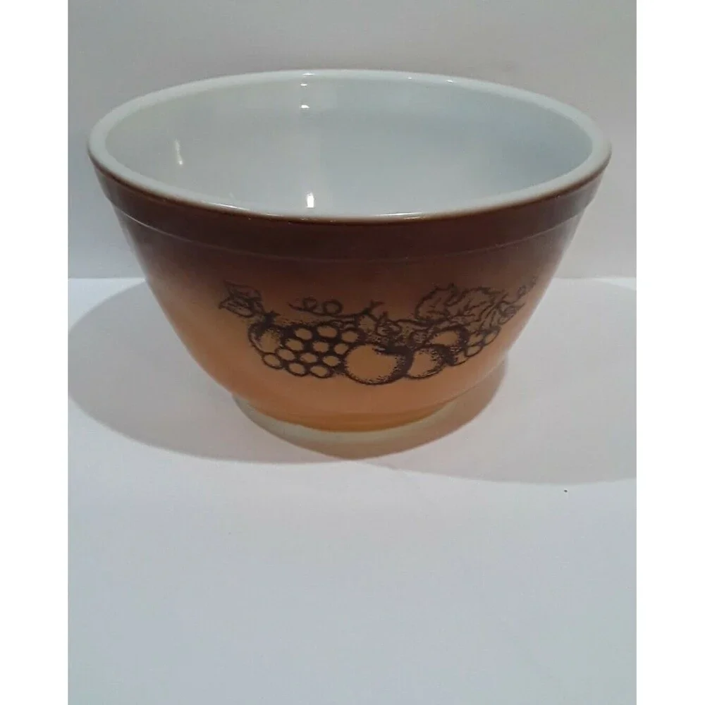 Pyrex 401 Nesting Mixing Bowl Old Orchard 1 1/2 Pint 750ml Grapes Fruit